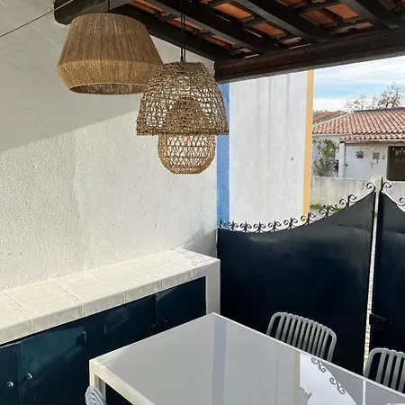 Valentine's House Tatil Evi Óbidos